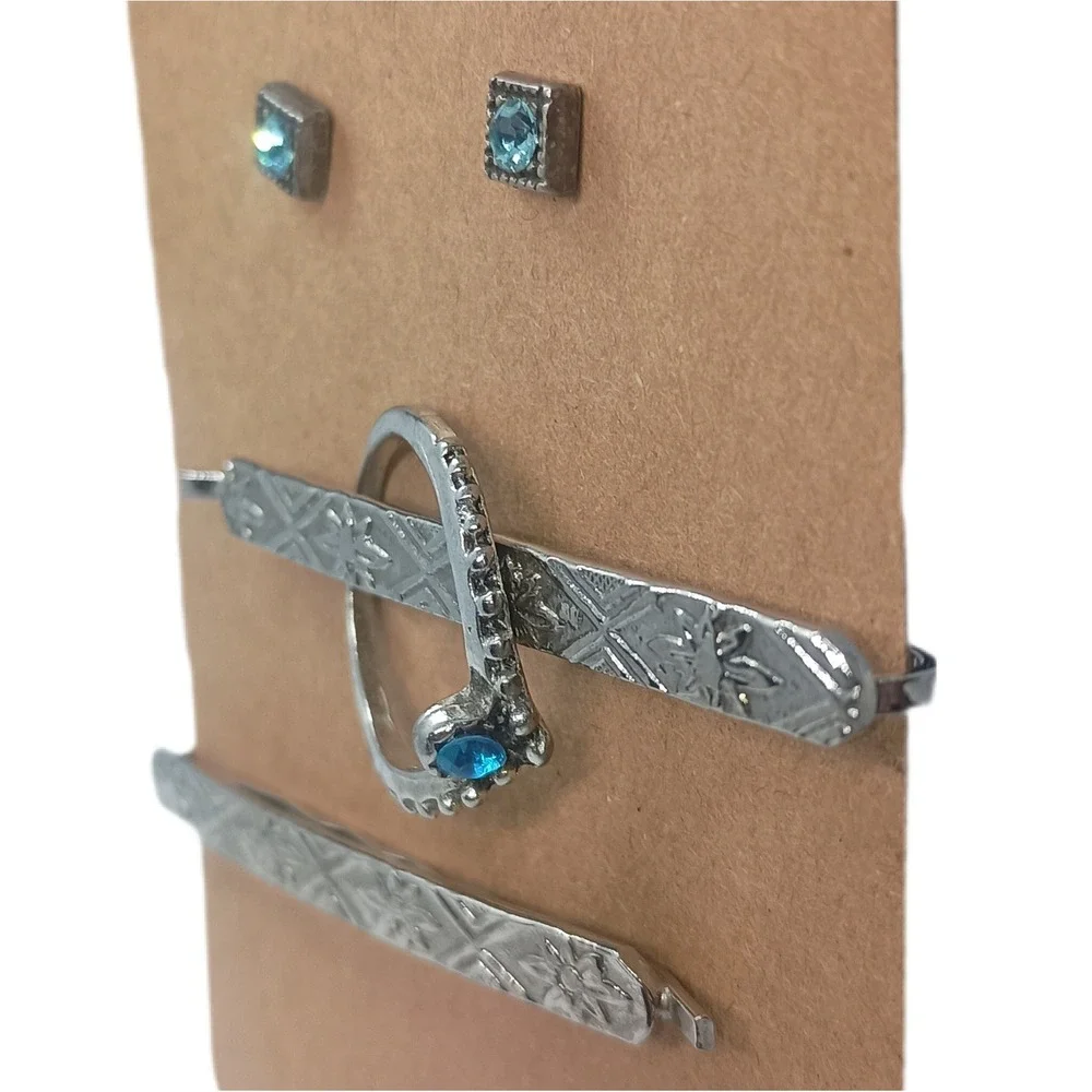 Aqua‎ jewelry lot ring, barrettes, & earrings SKUJ018